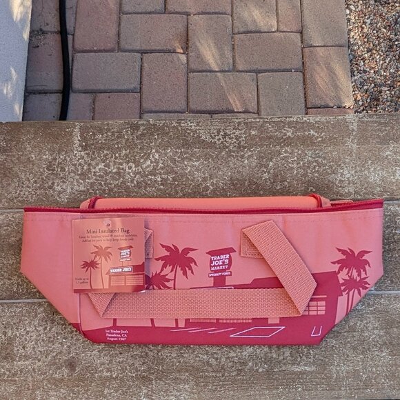 Trader Joe’s Mini Reusable PEACH 🍑 Insulated Cooler Bag -NEW - Picture 1 of 4
